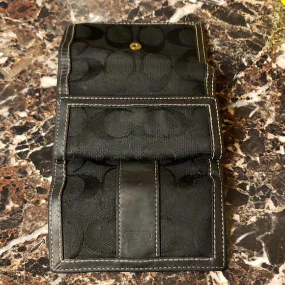 Coach wallet - Picture 2 of 4
